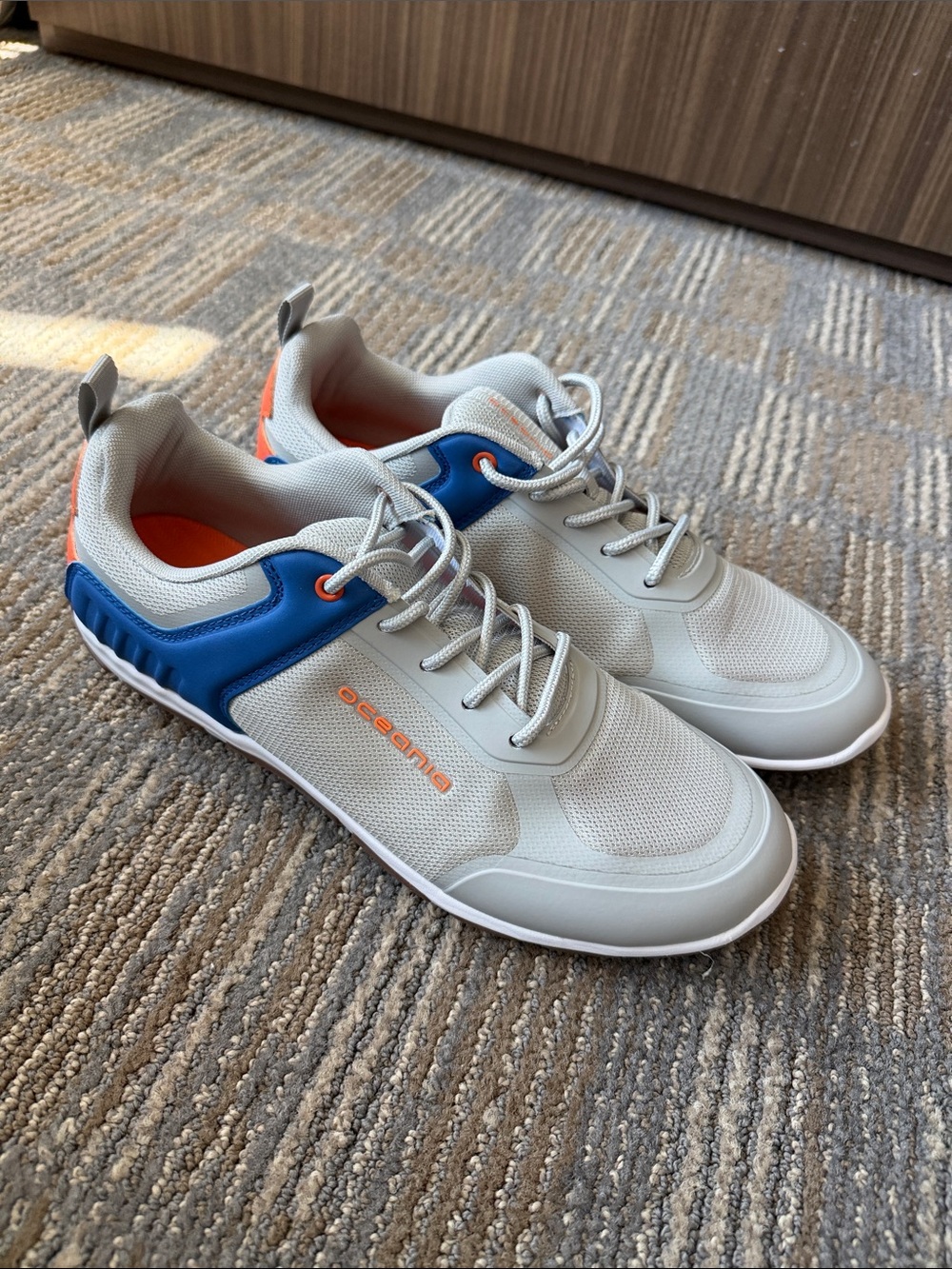 Men’s water shoes